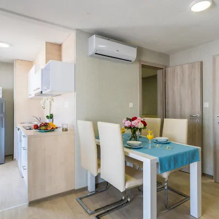 Premium Family By Interhome 펜션 실로